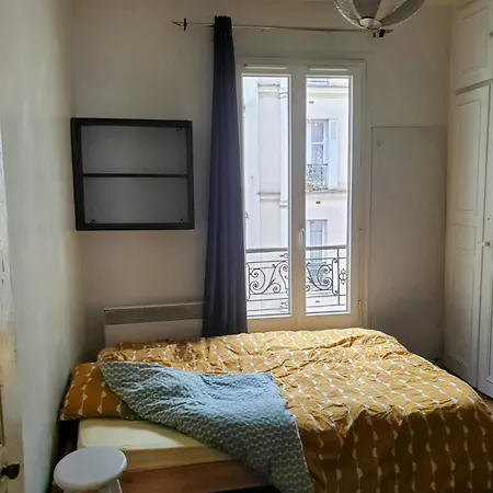 Apartment Classic Parisian 2 Bedroom Flat In 10 *